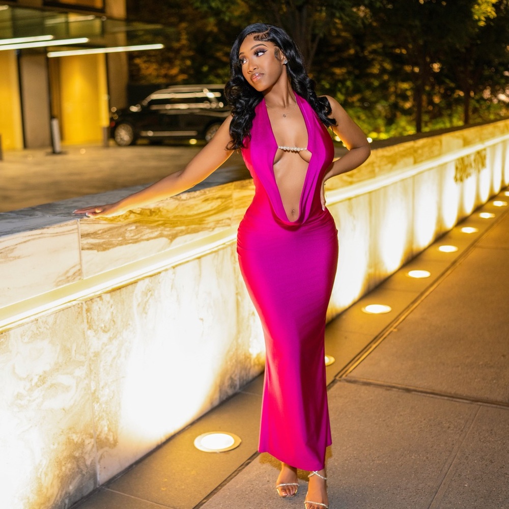 Elegant Halter Maxi Dress in Fuchsia